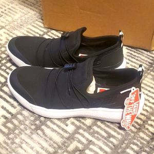 NEW vans ultrarange EXO AC